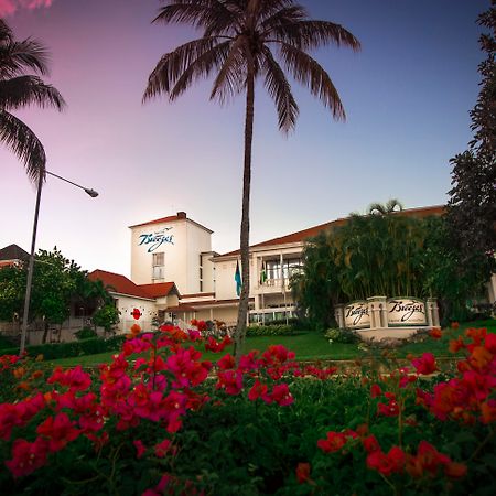 Breezes Resort & Spa All Inclusive, Bahamas (Adults Only) Nassau Exterior foto